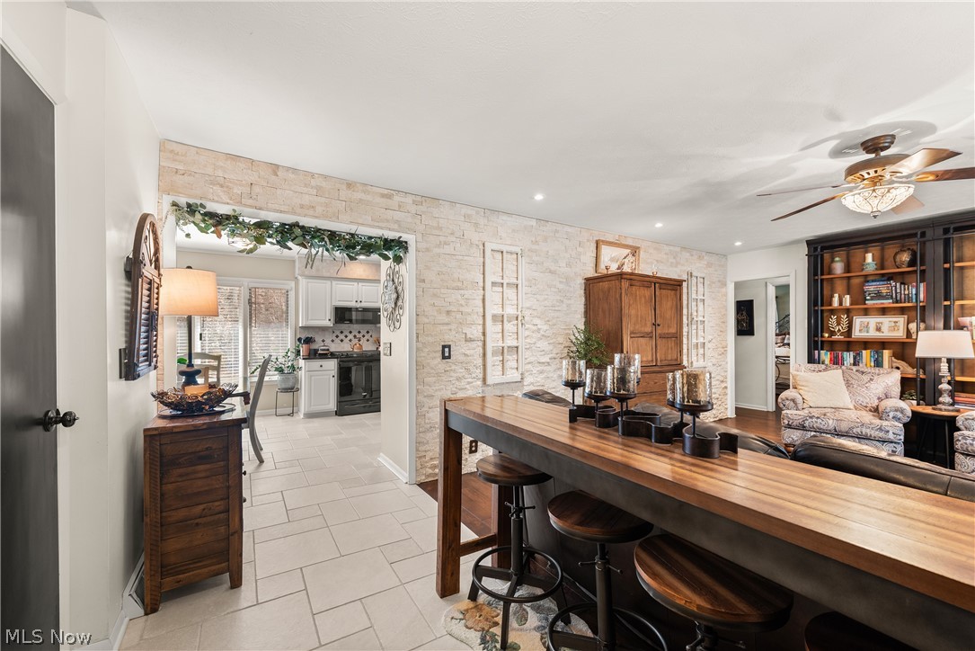 Briar Lake - Residential