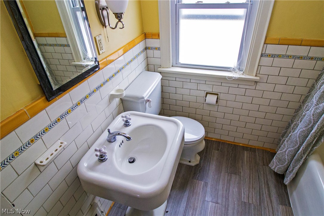 Ridgewood Garden Anx - Residential