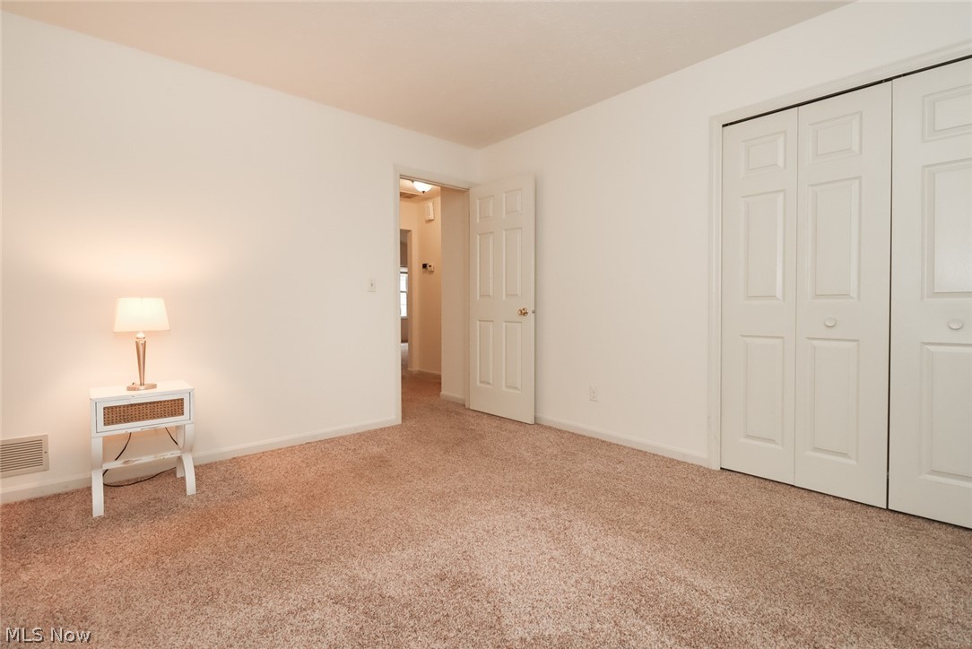 Farmington Meadows Condo 03 - Residential