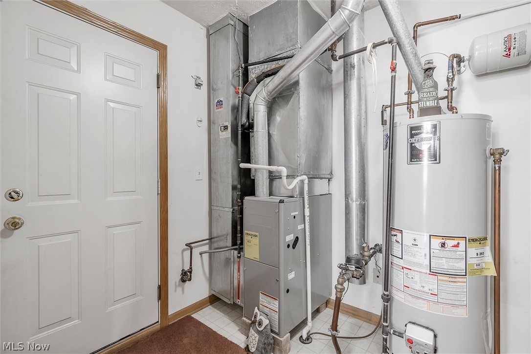 Emerald Point 02 Condos - Residential