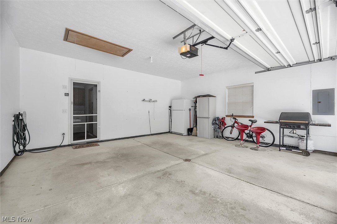 Emerald Point 02 Condos - Residential