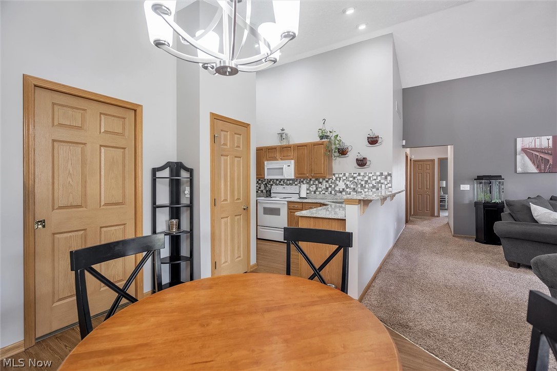 Emerald Point 02 Condos - Residential