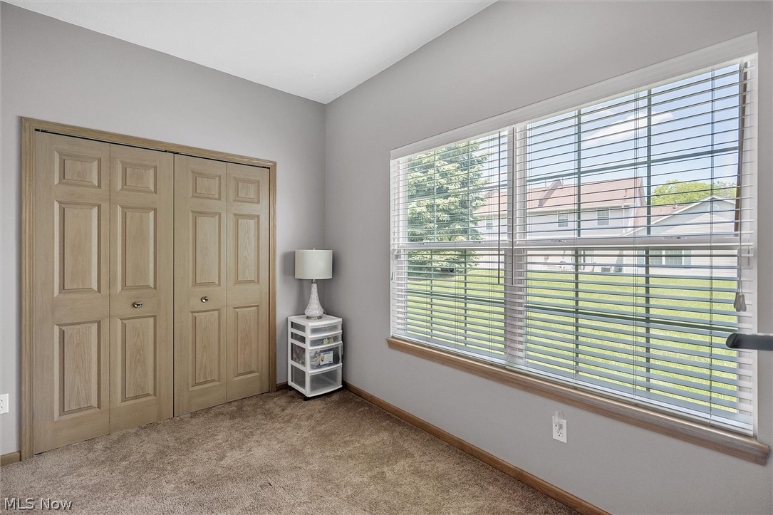 Emerald Point 02 Condos - Residential