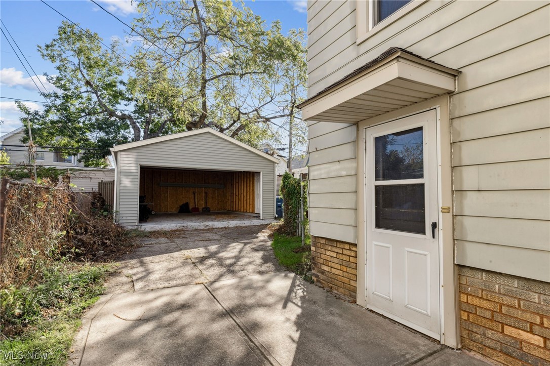 Land & Home Companys 01 - Residential Income