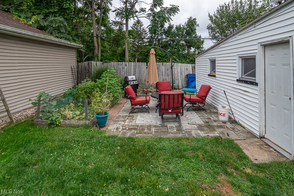 Warren Crest - Residential