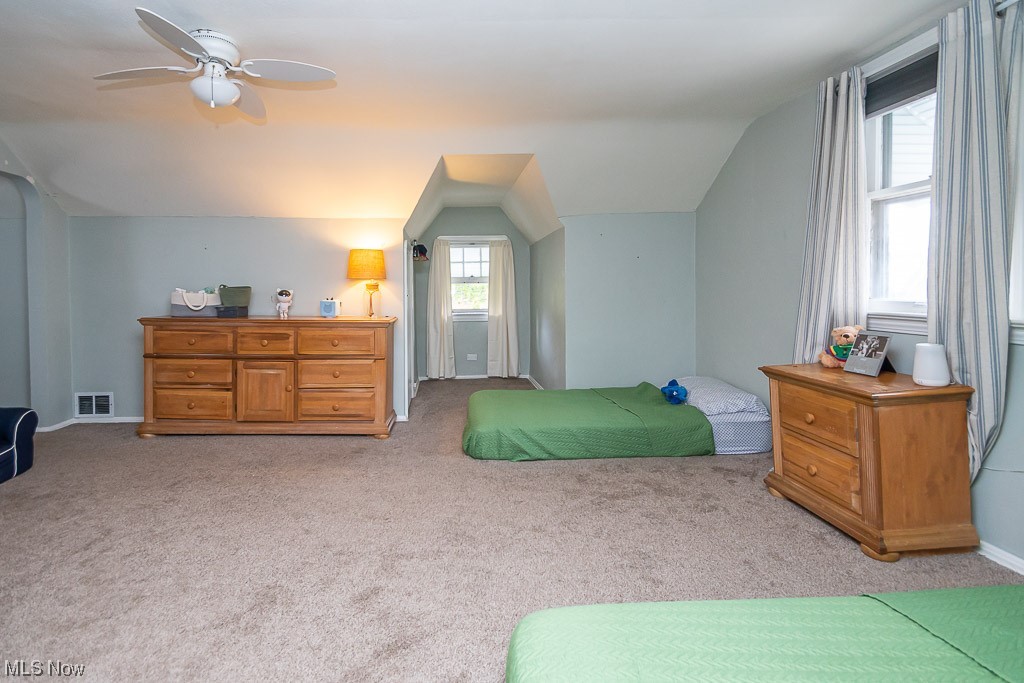 Warren Crest - Residential