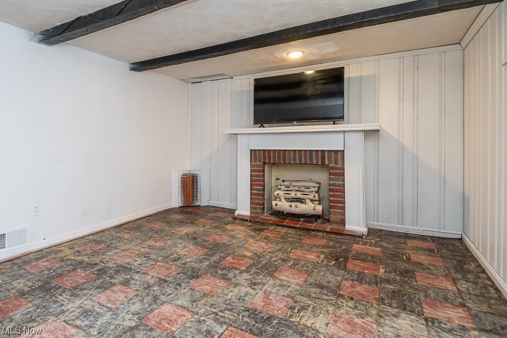 Warren Crest - Residential