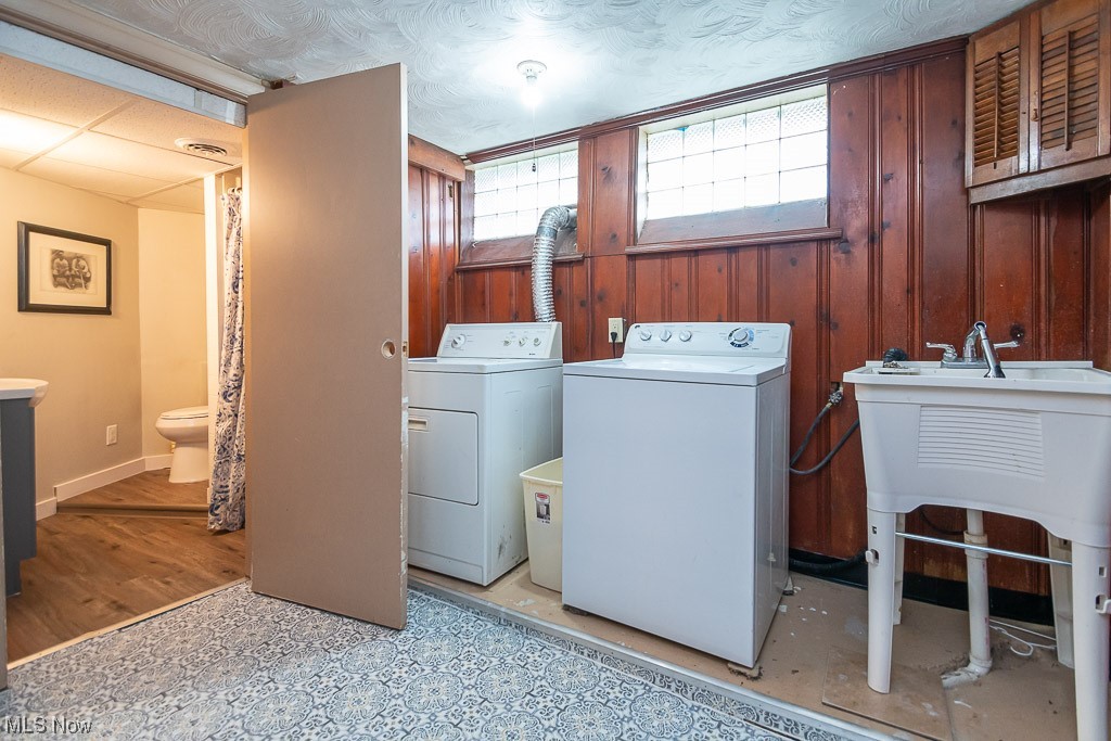 Warren Crest - Residential