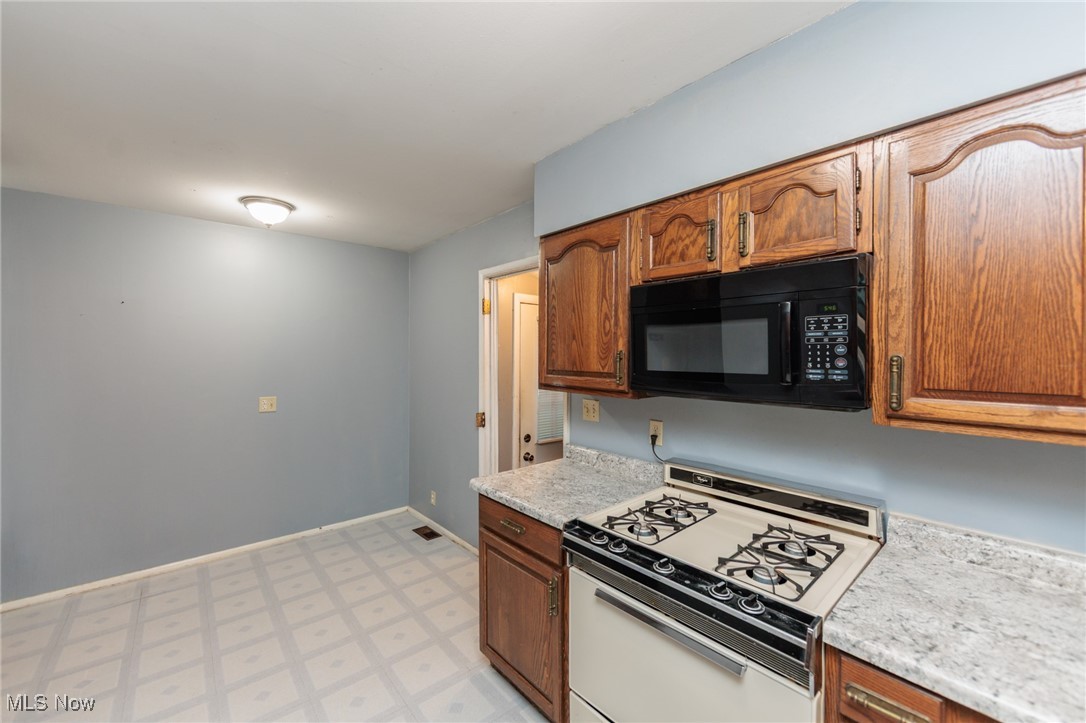 116 West Street, Wellington, Ohio image 13
