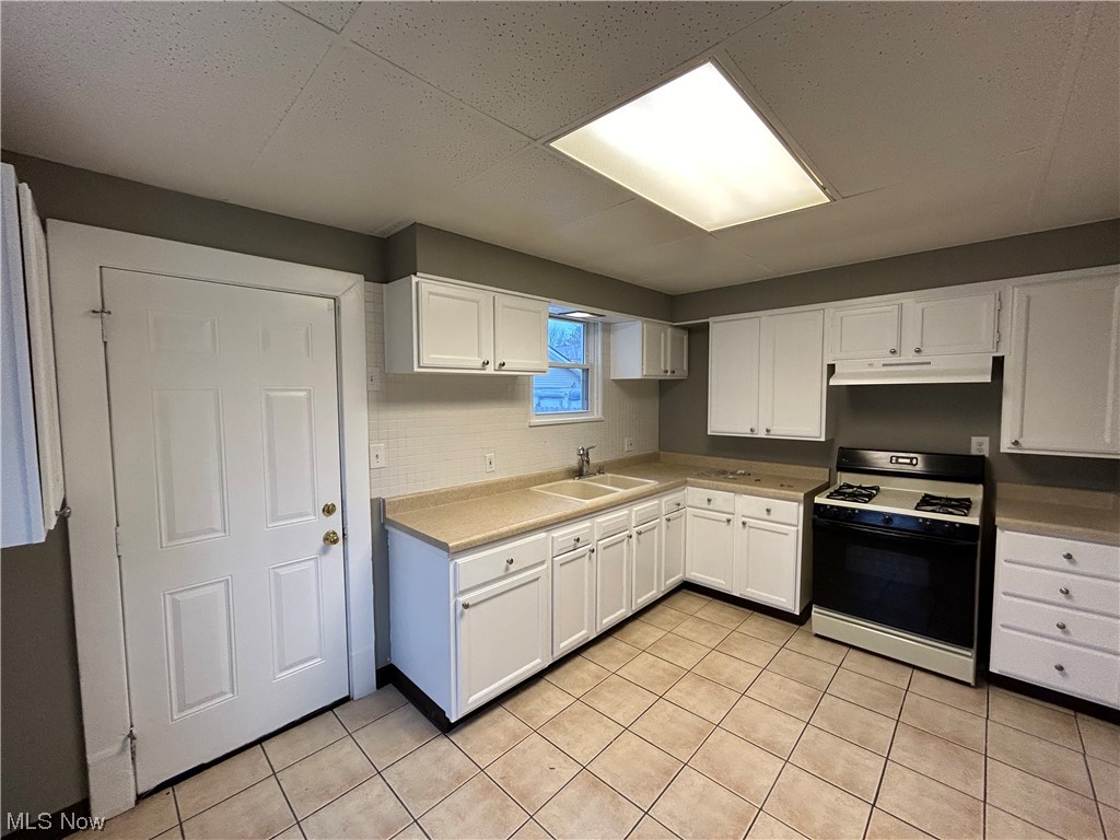 Schneider - Residential Lease