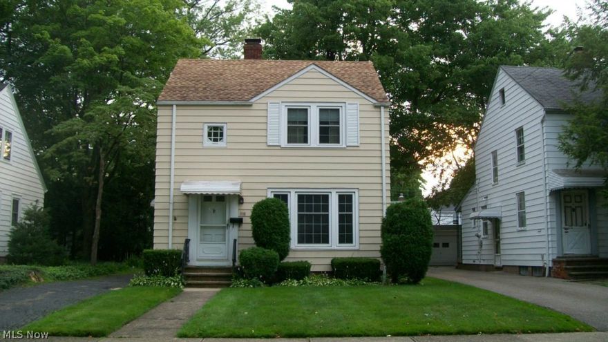 Nicely renovated 2 Bedroom Colonial home. Very spacious rooms. Close to college campuses, highway & University Circle.