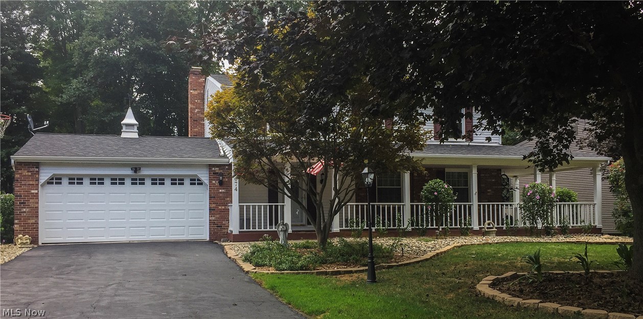 Outstanding 4 bedroom Colonial nicely situated on a large lot in a desirable Howland neighborhood. Interior Highlights include formal living and dining rooms large family room and updated kitchen. You will love the fenced in back yard with large deck and double shed for lots of storage. Home offers a new roof, windows and fresh paint through out. Call today to schedule a showing.