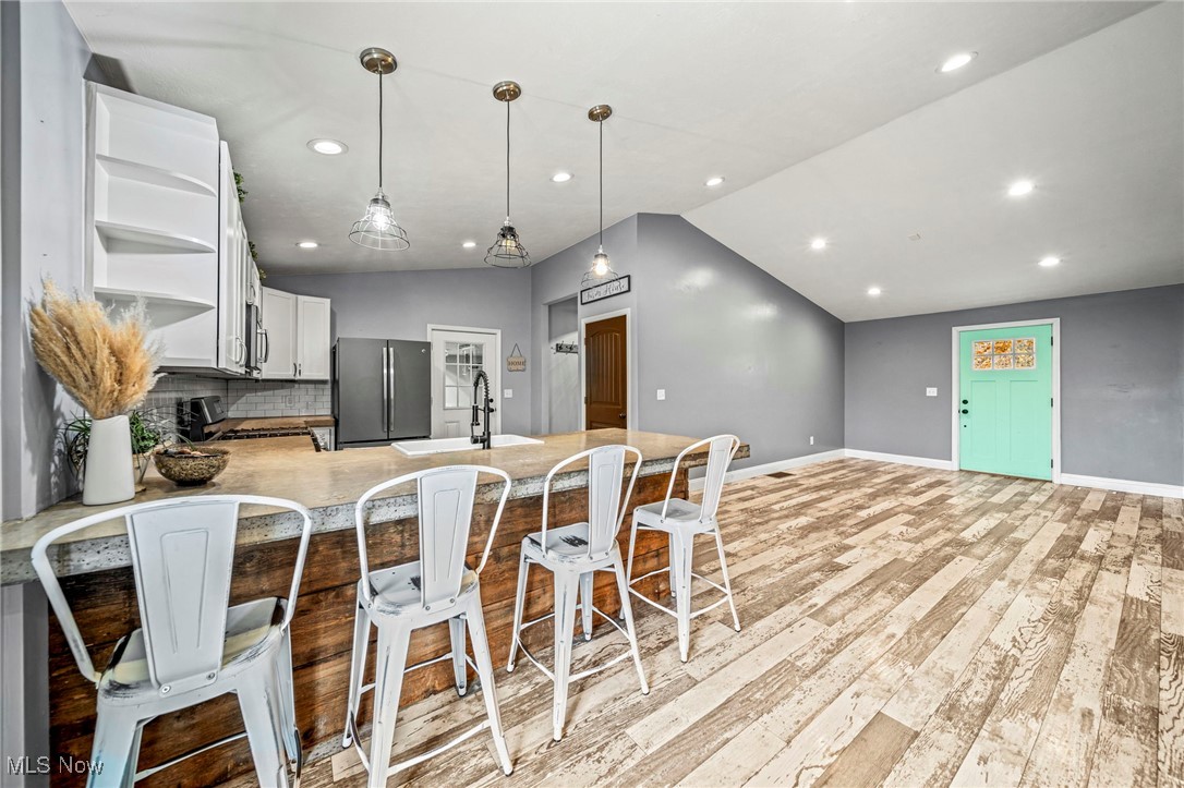 Jefferson, Ohio 44047, United States, 4 Bedrooms Bedrooms, ,3 BathroomsBathrooms,Residential,Active,239440