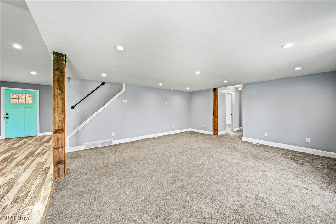 Jefferson, Ohio 44047, United States, 4 Bedrooms Bedrooms, ,3 BathroomsBathrooms,Residential,Active,239440