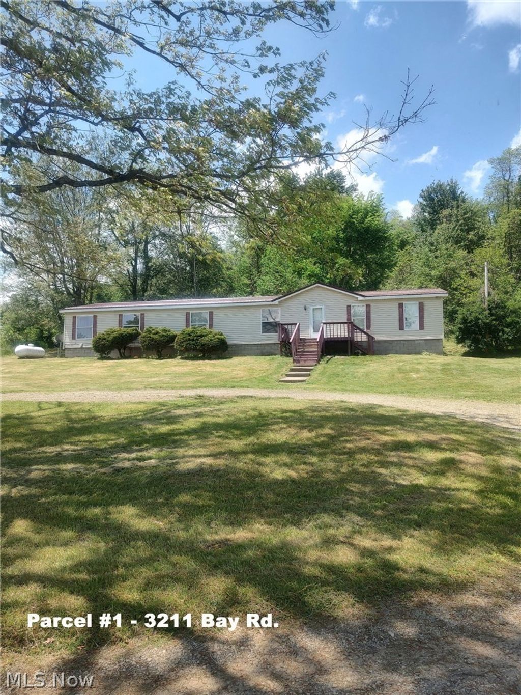 Photo of 3211 Bay Road SE, Carrollton, OH 44615 (MLS # 5214903)