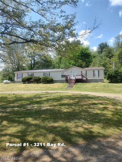 Homes For Sale - 3211 Bay Road<br/> Carrollton, OH 44615