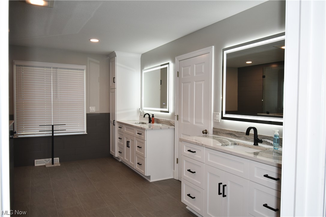 Ivy Hill - Residential