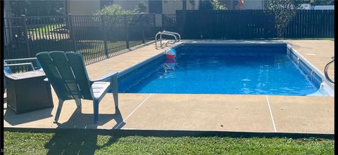 Tiny photo for 945 Harris Road, Sheffield Village, OH 44054 (MLS # 5178833)