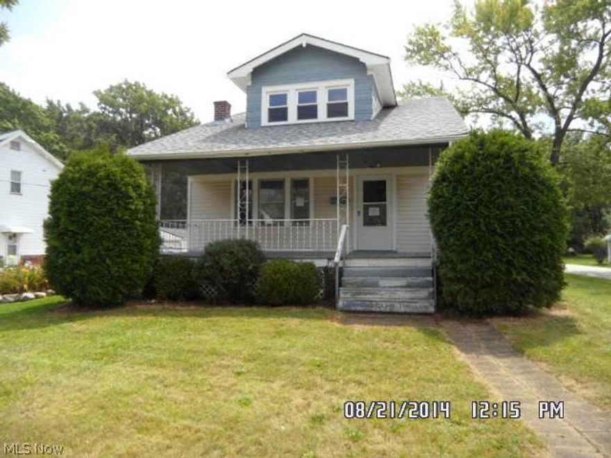 Spacious western bungalow on a corner lot features four bedrooms, a newer high efficiency furnace and roof, hardwood floors on the first floor and plenty of potential! No garage, but space for a single or double. Charming natural woodwork and crown molding, built-ins on either side of fireplace, a very functional kitchen and a relaxing front porch are highlights that make this wallflower worth seeing! This property qualifies for Freddie Mac First Look Initiative through 9.13.14. Owner Occupant offers will be considered during this period. **Room sizes Approximate**