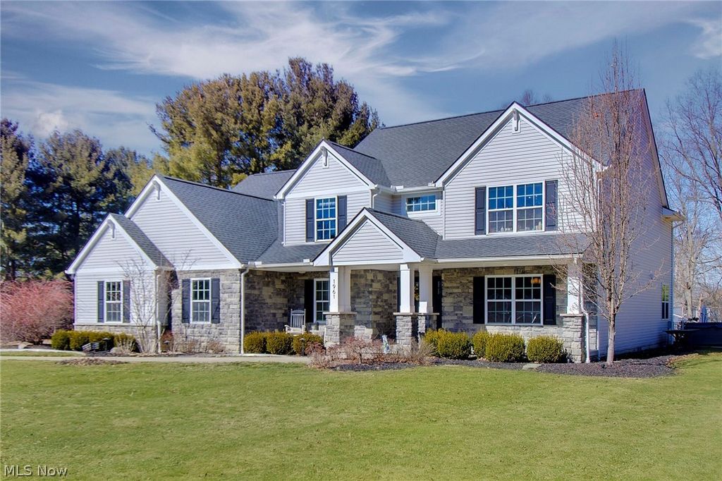 Photo of 1961 Arndale Road, Stow, OH 44224 (MLS # 5189085)