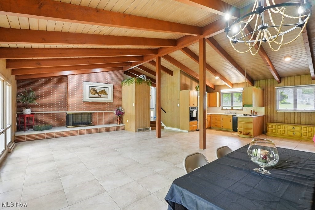 8049 Mccreary Road, Broadview Heights, Ohio image 18