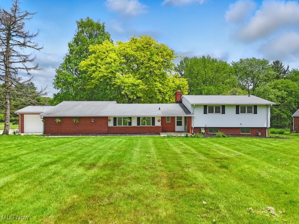 8049 Mccreary Road, Broadview Heights, Ohio image 1