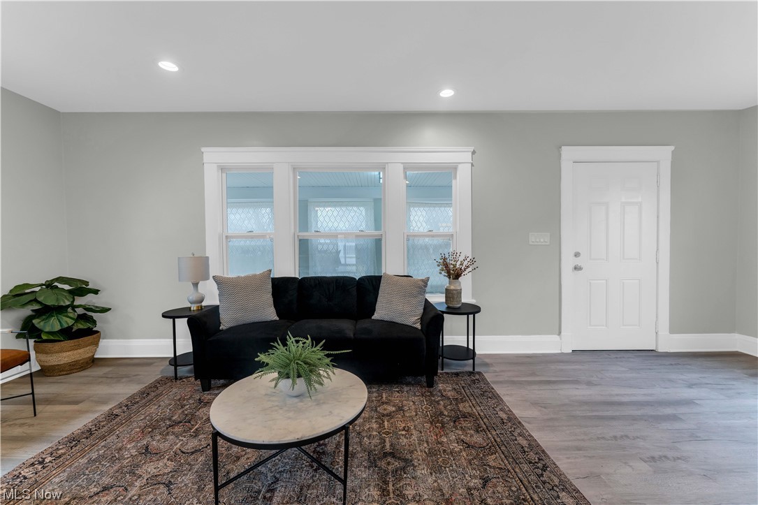 Mix & Wains - Residential