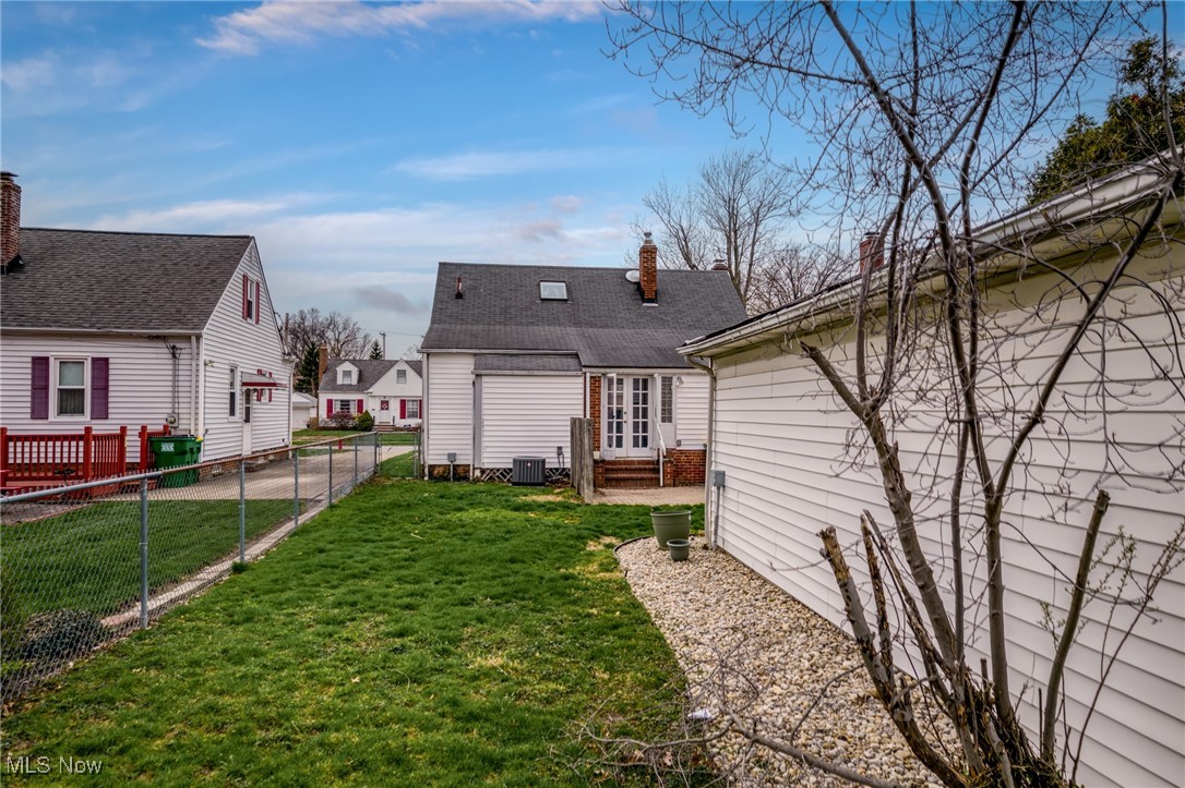 249 E 285th Street, Willowick, Ohio image 31