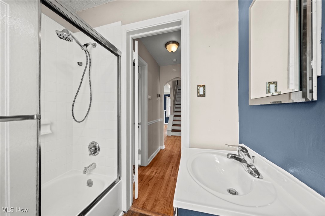 249 E 285th Street, Willowick, Ohio image 18