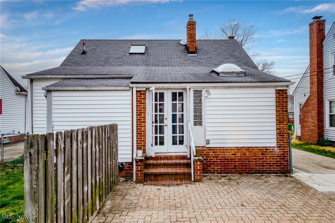 249 E 285th Street, Willowick, Ohio image 29