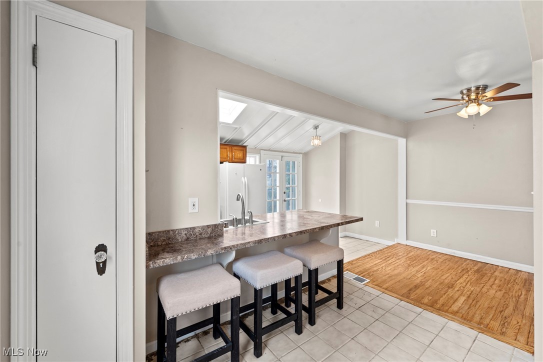 249 E 285th Street, Willowick, Ohio image 11