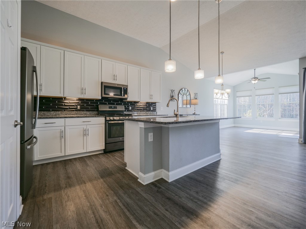 Lifestyles Of Meadow Lakes Sub - Residential