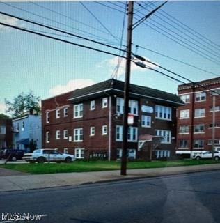 42 E Tallmadge Avenue