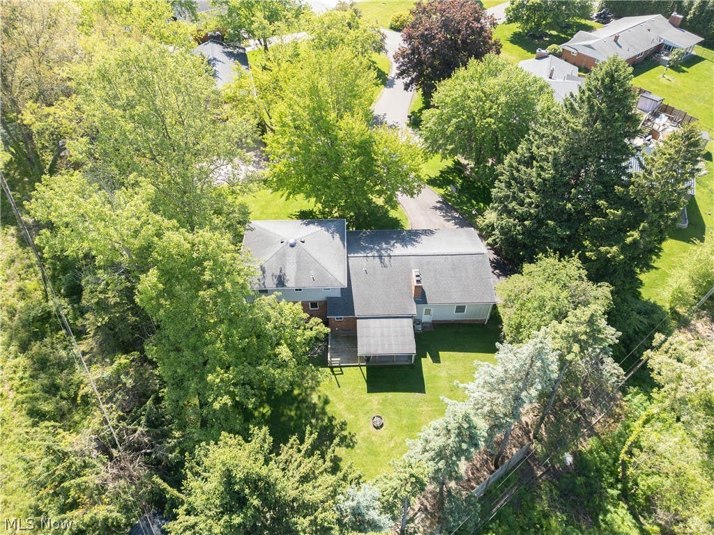 Photo of 4029 Bel Air Avenue NW, Canton, OH 44718 (MLS # 5210396)