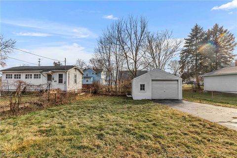 Tiny photo for 642 Nutwood Avenue, Cuyahoga Falls, OH 44221 (MLS # 5187730)