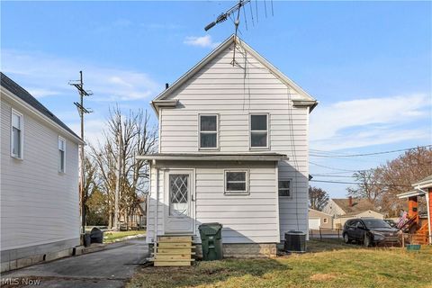 Tiny photo for 642 Nutwood Avenue, Cuyahoga Falls, OH 44221 (MLS # 5187730)