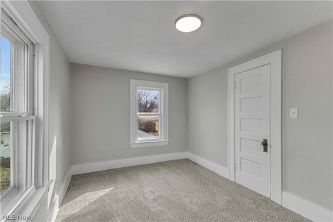 Tiny photo for 642 Nutwood Avenue, Cuyahoga Falls, OH 44221 (MLS # 5187730)