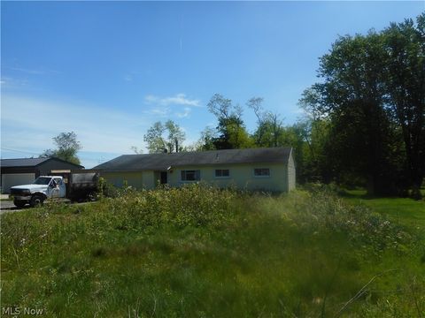 Homes For Sale - 12555 Hovey Drive<br/> Chesterland, OH 44026