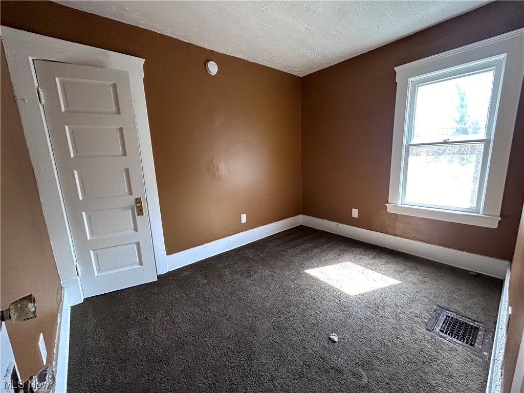 Superior Park 01 - Residential Income