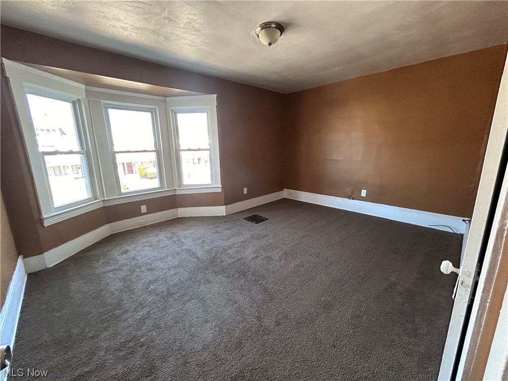 Superior Park 01 - Residential Income