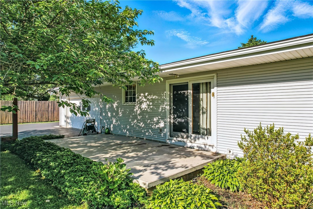 Salem, Ohio 44460, United States, 4 Bedrooms Bedrooms, ,2 BathroomsBathrooms,Residential,Active,166042