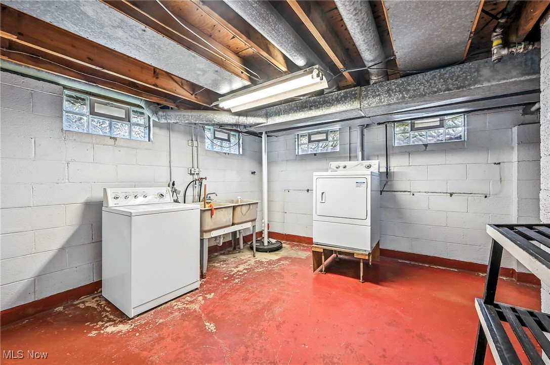 Salem, Ohio 44460, United States, 4 Bedrooms Bedrooms, ,2 BathroomsBathrooms,Residential,Active,166042