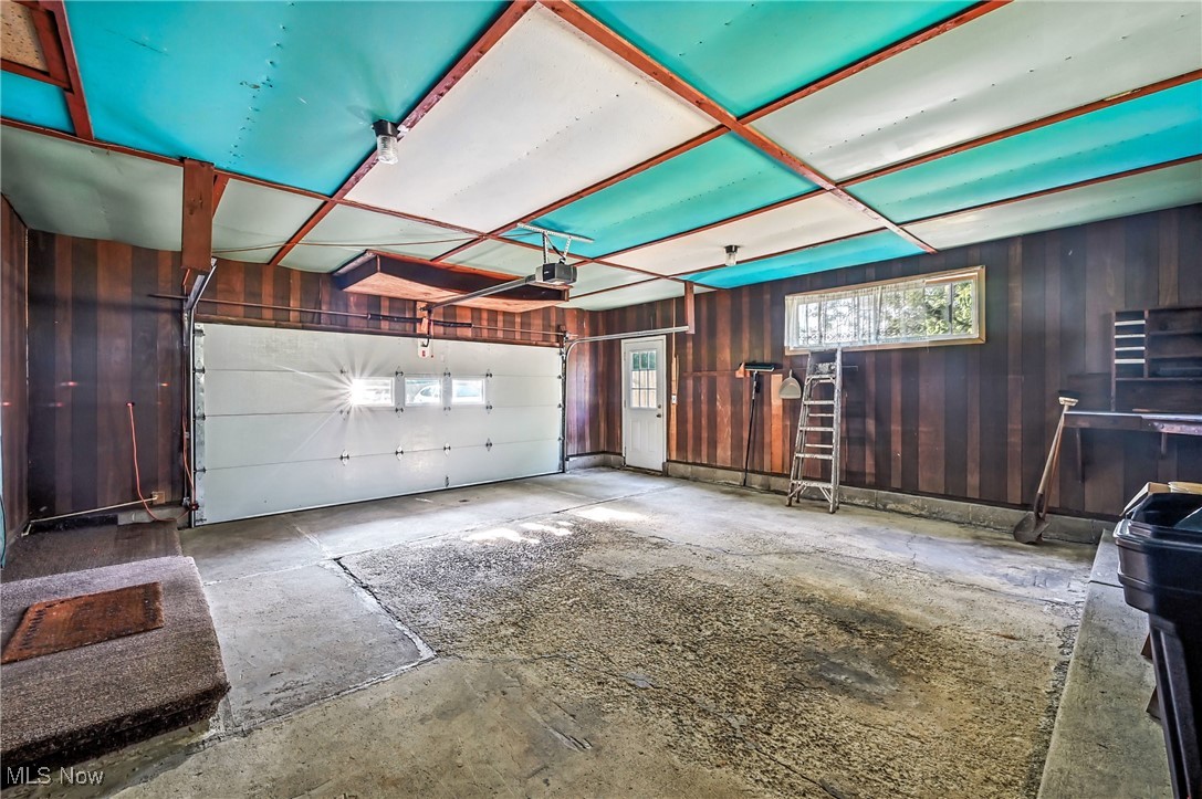 Salem, Ohio 44460, United States, 4 Bedrooms Bedrooms, ,2 BathroomsBathrooms,Residential,Active,166042