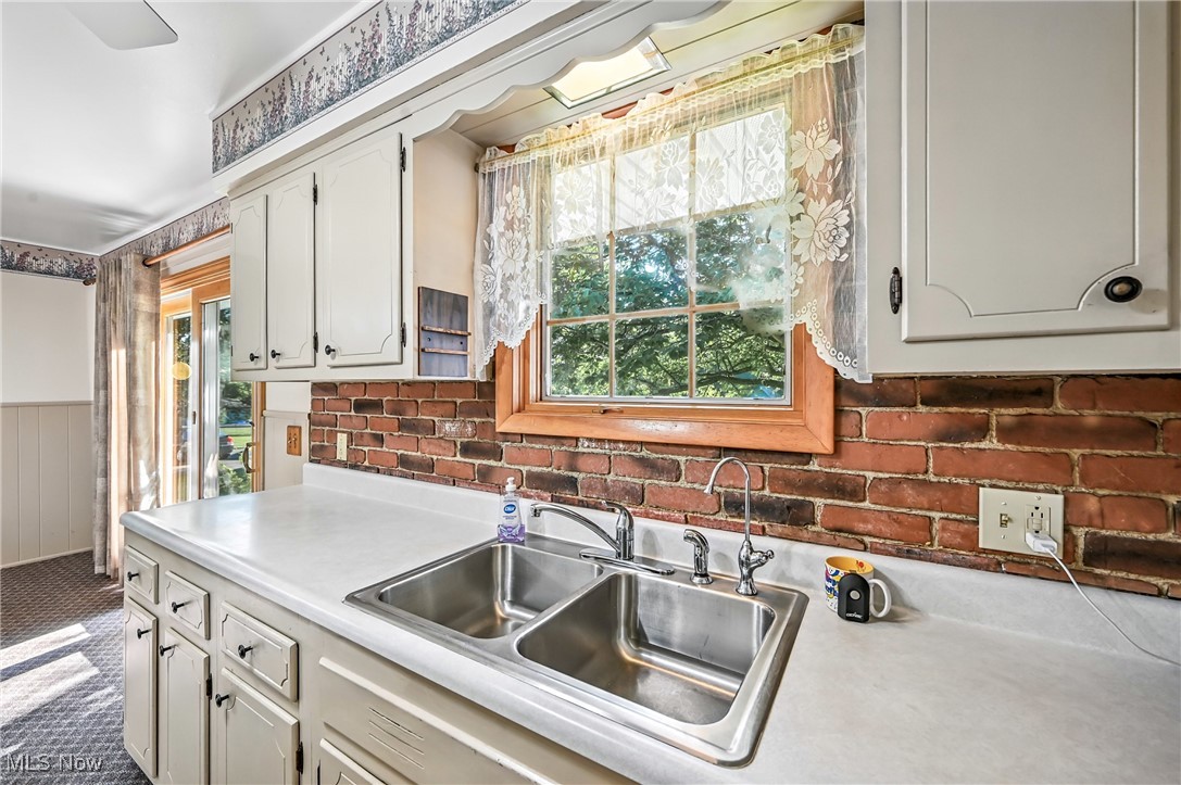 Salem, Ohio 44460, United States, 4 Bedrooms Bedrooms, ,2 BathroomsBathrooms,Residential,Active,166042