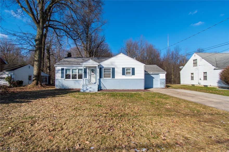 JUST LISTED! Welcome to This Charming 3 Bedroom 1.5 Bath Updated Ranch Home That is Move-In Ready. Located Close to Shopping and Amenities, This Cozy Home Offers A Perfect Balance of Comfort and Accessibility. Don't Miss the Opportunity to Make This Lovely Property Your New Home Sweet Home. Some Updates Include: Family Room-Recently Painted, New Ceiling Fan. Bedrooms-Newly Painted, New Ceiling Fan Master.  New LVT Flooring Master. Kitchen-Recently Painted, New LVT Flooring. New Garbage Disposal Installed. New Door Accessing Garage From Inside Home. Dining Room-Recently Painted, New LVT Flooring.  New Furnace 2022. New Sump Pump 2023.New Toilet Basement Half Bath. Roof 2018. Living Room Windows 2021.Don't Miss This Home!  Call For a Showing Today.