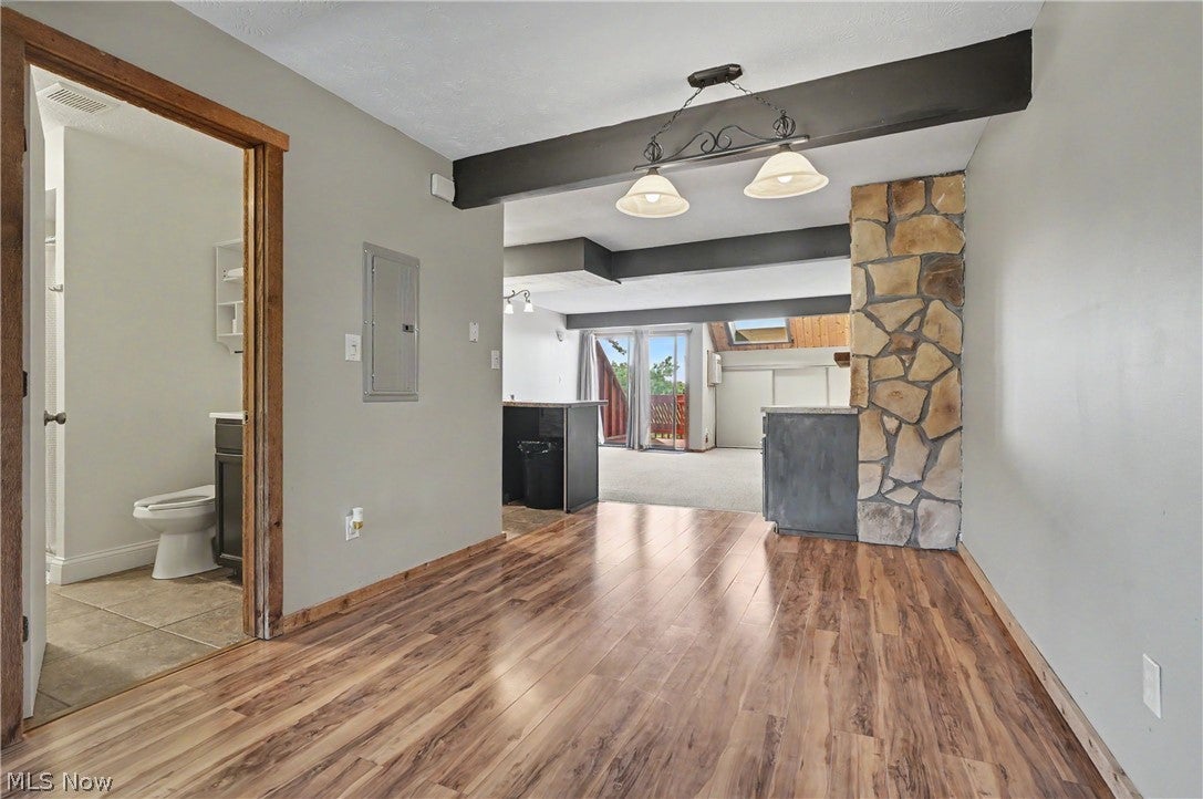 1605 Treetop Trail A