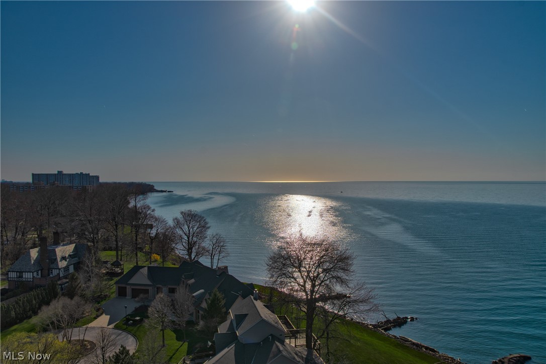 Bonneville Tower Condo - Residential