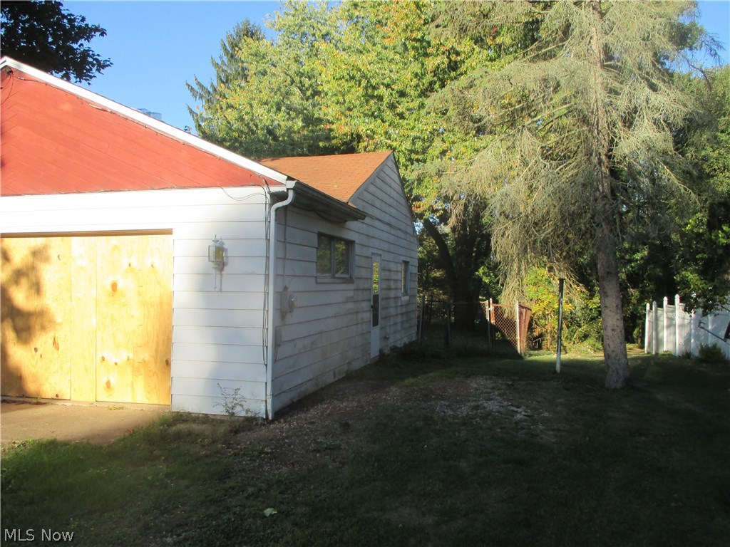 Rhodes 1st Add - Residential