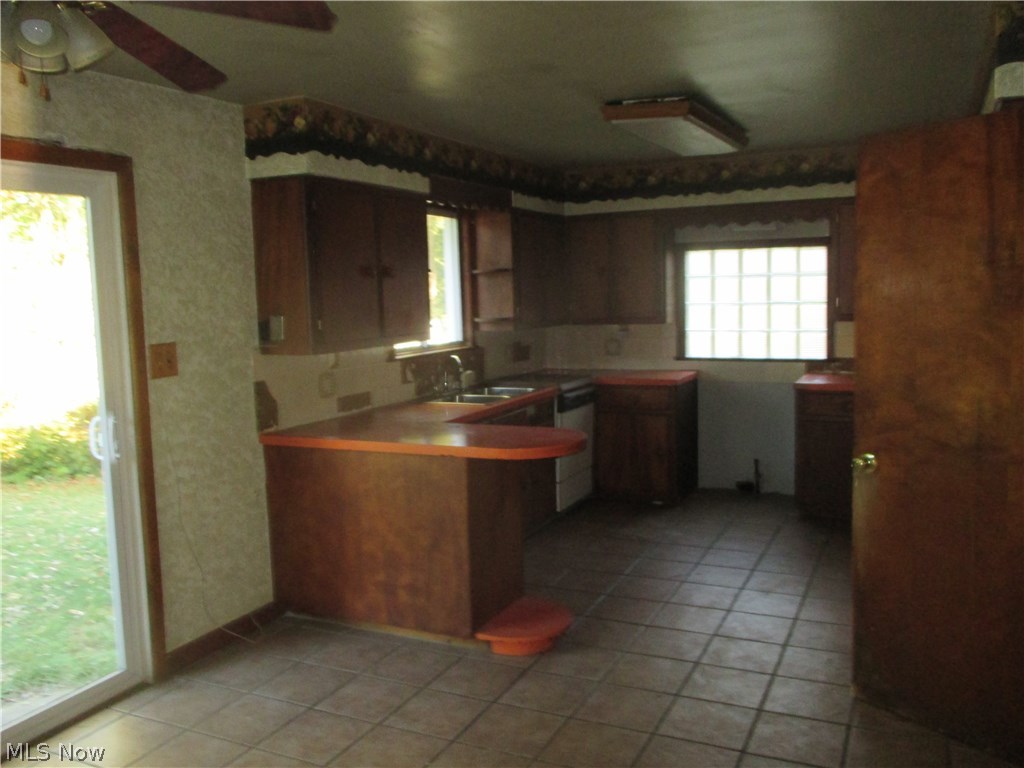 Rhodes 1st Add - Residential