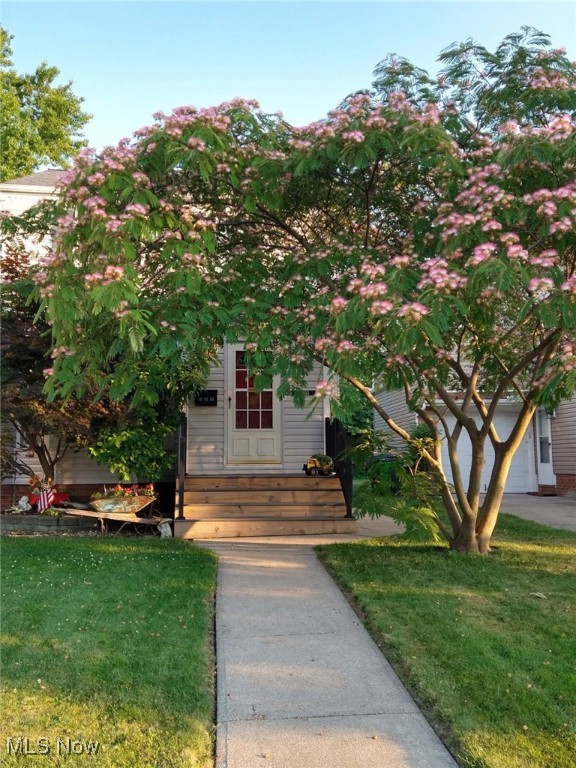 21650 Wilmore Avenue, Euclid, Ohio image 3